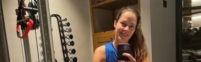 I Anu Ivanović obuzela "Barbi" manija (FOTO)