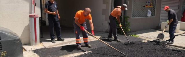 Sanacija udarnih rupa u mesnim zajednicama Bagremar i Erdoglija u toku