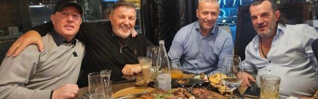 NASER ORIĆ OBJAVIO SLIKU SA ACOM LUKASOM! Gore društvene mreže, Saša Mirković poručuje: On se slika sa svim svojim fanovima! Ovo kaže pevač