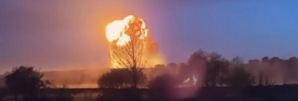 Ruski dron eksplodirao, a ona stoji mirno: Snimak obišao svet, stižu pohvale za hrabru ženu (VIDEO)