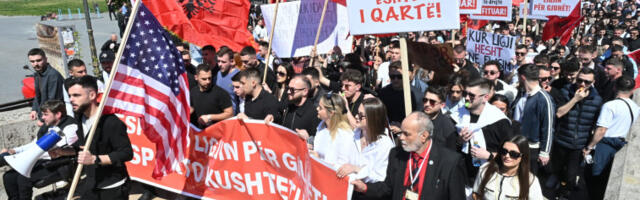 Скопље: На протесту албанских студената скандирало се ОВК