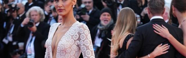 Prorez do pupka i dekolte koji raspaljuje maštu: Bela Hadid nikad lepša - gori Kan (FOTO)