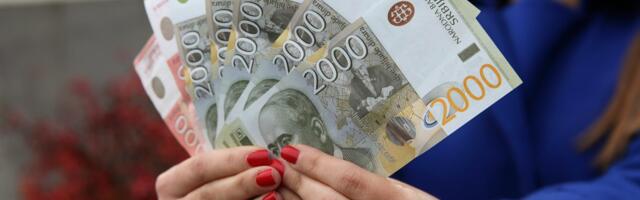 Prosečne plate u državnim ustanovama veće nego kod privatnika: Najbolje plaćeni "zaposleni u administraciji"