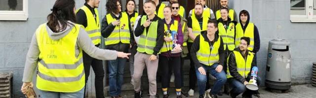 Zrenjaninski gimnazijalci pešače na veliki protest srednjoškolaca u Novom Sadu