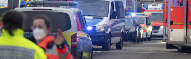 NAPAD NA POLICIJSKU KONJICU: Uništeno nekoliko vozila, čak i neke štale! Evo ko stoji iza groznog incidenta (FOTO)