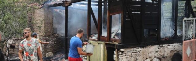 „Građani Dubova kojima je letos u velikom požaru izgorelo 15 kuća ostavljeni na milost i nemilost“: Niška opozicija proziva državu