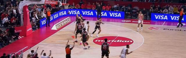 Neverovatno! Batler nastavio tamo gde je stao u prvom poluvremenu, navijači u neverici