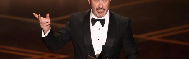 Džimi Kimel isprozivao Melaniju Tramp na dodeli Oskara: Voditelj progorio o cenzuri i predsedniku SAD