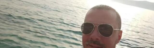 Pevač pričao da će PROMENITI VERU, svi mislili da se šali, a onda VIĐEN KAKO PROSLAVLJA BAJRAM u Sarajevu: "SPASILO ME SVIH POROKA"