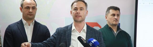 Aleksić: U javnim preduzećima SNS formira izborne štabove, deli kvote za kapilarne glasove