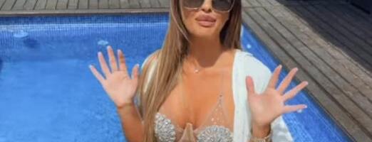 VEST O NJENOM INTIMNOM SNIMKU ZALUDELA SRBIJU: Voditeljka se sad oglasila: "Zadovoljna sam.." Otkrila i šta nas čeka u Eliti 10: Ulaze Luna i Marko?!