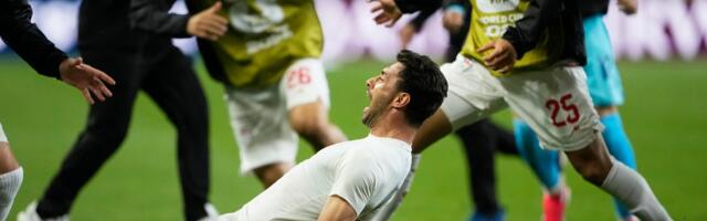 Proslava Irana postala legendarna, a gol poništen: Klečao, klizao, stavio naočare, pa saznao da je ofsajd