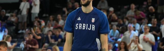 Ukinut pritvor košarkašu Urošu Plavšiću: Oglasilo se VJT, evo za šta se tereti reprezentativac