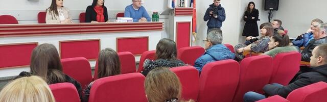 Opština Požega najbolje studente nagradila vrednim nagradama