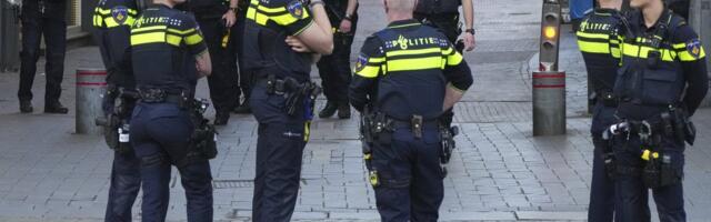 (VIDEO) Policija sinoć razbila blokade na Univerzitetu u Amsterdamu! Upotrebili i pendreke!