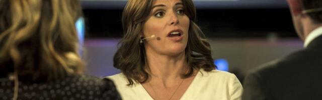 Poznata voditeljka se porodila na podu wc-a (FOTO)