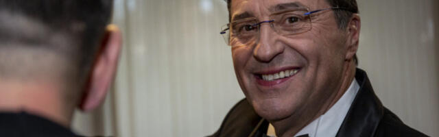 DRAGAN NIKOLIĆ ODBIO DA SE RUKUJE SA JOVANOM MEMEDOVIĆEM! Razlog će vas šokirati - voditelj otkrio sve detalje slučajnog susreta! (VIDEO)