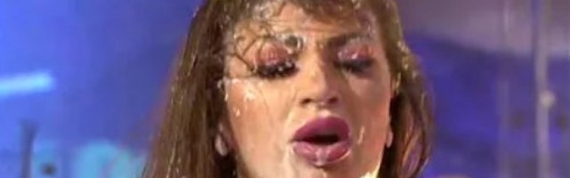 TI SI MAJKA, OVO JE PREVIŠE: Vesna Đogani UŽASNUTA Miljanom! Kulićeva SE SKIDALA I POLIVALA MLEKOM! (VIDEO)