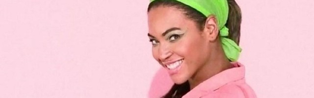 Kako najbolje nositi pink košulju ovih dana