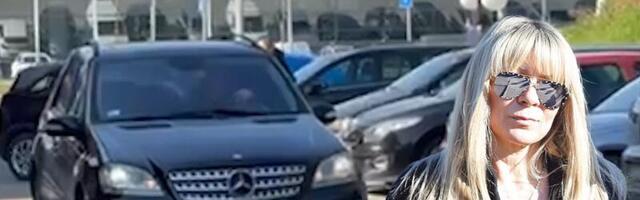 Utučena i uplakana utrčala u kuću! Suzana Jovanović pobegla od medija (VIDEO)