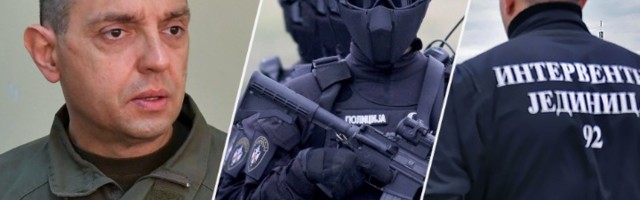SERIJSKI NOSAČ UNIFORMI Koje odelo dati Vulinu, prvom pendreku Srbije