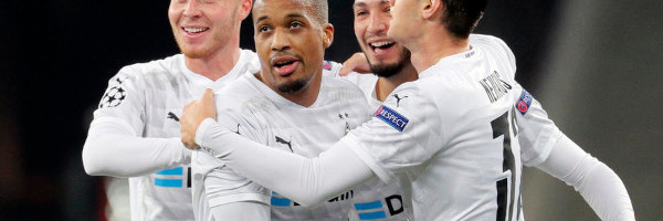 Gol za "Puškaša", nešto što odavno niste videli, čuveni "škorpion" igrača Borusije! (video)