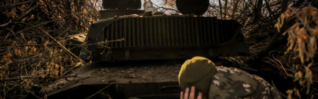 Steže se obruč oko trupa