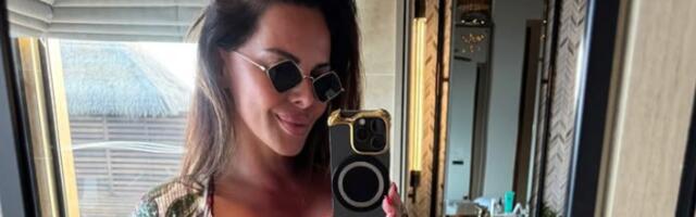 Skinula se gola - Sonja Vuksanović obnažena pliva na Maldivima (FOTO)
