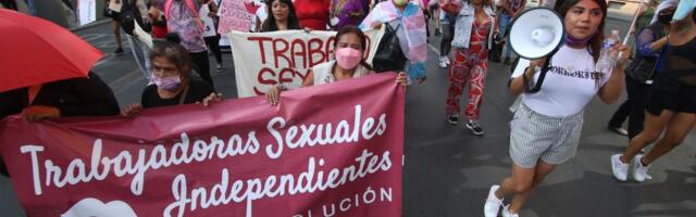 "NASTARIJI ZANAT" TRPI ZBOG MUNDIJALA: Radnici i radnice na ulicama Meksiko Sitija zabrinuti za svoj opstanak