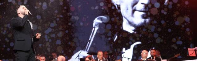 POČEO KONCERT U ČAST TOMI ZDRAVKOVIĆU: Veče antologijskih hitova u MTS dvorani