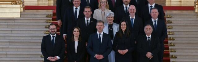 Objavljene su imovinske karte: Ovo je najbogatiji član vlade Petera Mađara