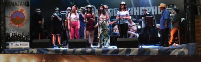 Nišville „Romajam orkestar“ nastupa u Aleksincu a „Spich orkestar“ u Pirotu