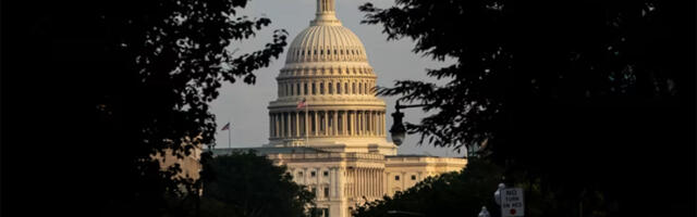 Američki Senat glasa za uklanjanje moratorijuma na regulisanje AI