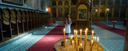 Kako dogovoriti na kletvu: Otac Andrej upozorava šta nikako ne smete da uradite kada vas neko kune