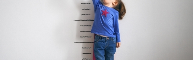 Kako roditelj može na vreme da uoči da njegovo dete ima problem sa rastom?