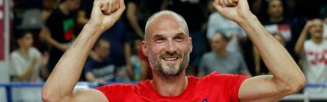 NE, NEĆE U PENZIJU! Simonović ima 36 godina, otkrio koliko će još igrati!