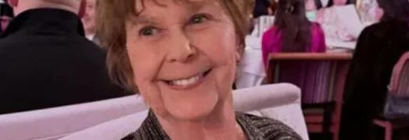 Tragovi krvi, kamere skinute... Prizori ispred kuće nestale majke poznate voditeljke uznemirili porodicu: Mrlje su svuda