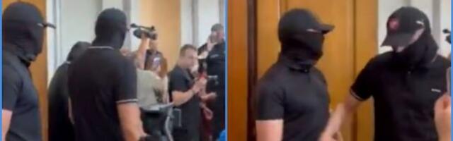 SRCE: Maskirane osobe iz Niša obezbeđivale sednicu skupštine u Zaječaru, podnete prijave