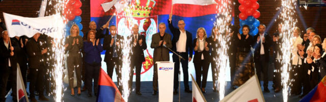 MITING SRPSKE LISTE U KOSOVSKOJ MITROVICI Elek: 28. decembra da glasamo za SL i pokažemo snagu srpskog naroda (FOTO)