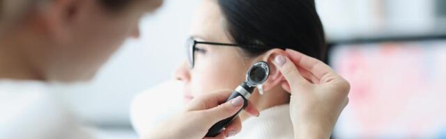 AKO ČUJETE OVAJ ZVUK U UŠIMA, NE IGNORIŠITE GA! Lekar upozorava šta može da se krije iza običnog "zujanja": "Važna je rana dijagnostika"