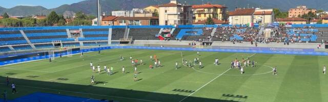 Atmosfera u Pizi pola sata pre utakmice Italija – Srbija