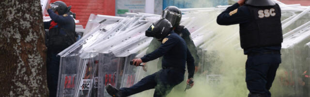 Jezive scene na otvaranju Mundijala: Demonstranti se sukobili sa policijom, letele kamenice i flaše (VIDEO)