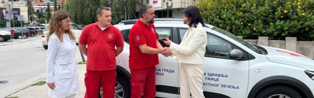 Grad donirao vozilo za Službu za kućnu negu (VIDEO)