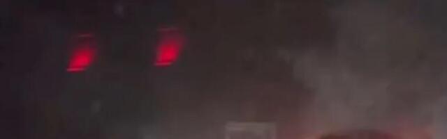 Ova tačka u Srbiji je kritična: Ne krećite nigde bez zimske opreme, sneg potpuno blokirao put! (VIDEO)