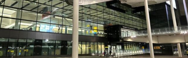 Drama na aerodromu Hitrou: Policajci naoružani do zuba (VIDEO)