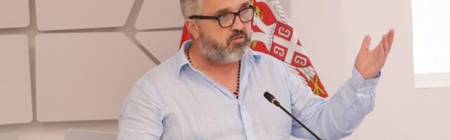 (VIDEO) I odjednom ispred mene iskoči čovečuljak: Vučićević otkrio kako je izgledalo upoznavanje sa rektorom Đokićem