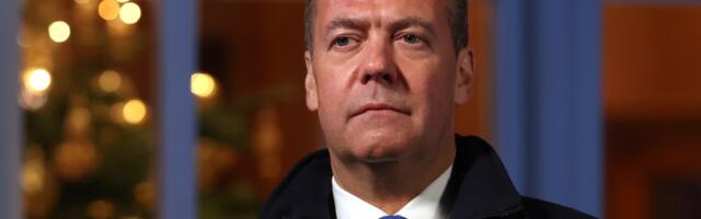 Medvedev: Proukrajinsko ludilo kolektivnog Zapada neće trajati večno