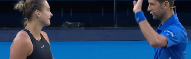 Već pršti na Vimbldonu: Sabalenka se bacila u zagrljaj Novaku – Osmesi govore sve (VIDEO)