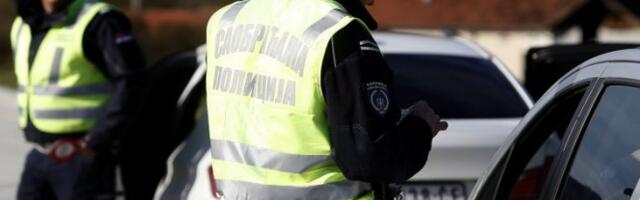 Policija zaustavila mladića jer je jurcao Novim Beogradom, a kada su ga testirali ODMAH JE PRIVEDEN!