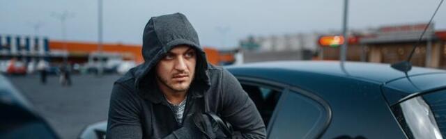 Evo kako lopovi kradu automobile pomoću običnog lista papira